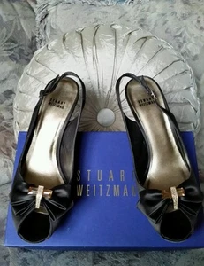 STUART WEITZMAN $425 CHOCOLATE BROWN SATIN DRAGONFLY BEJEWELED PUMPS 42 10.5 - Picture 1 of 12