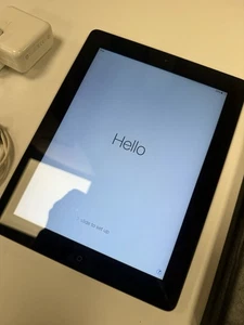 Apple iPad 2nd Generation 9.7 Inch Tablet Wifi Silver 2011 - Picture 1 of 16