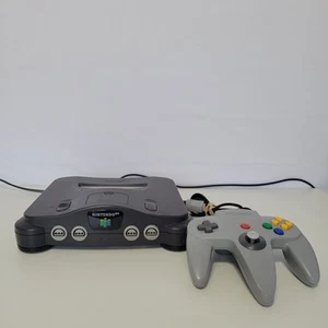 Console videogioco Nintendo 64 N64, testata - Foto 1 di 24