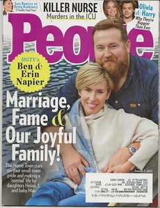 People Magazine (1-3-2022) Ben and Erin Napier of HGTV - Foto 1 di 2