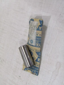 GENUINE OEM NOS YAMAHA TZ250 TZ350 TZ750 RD400 250 ET250 CRANK PIN 8G8-11681-00 - Picture 1 of 3