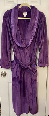 Classic Element Size Large Purple Women’s Bath/Lounge Robe Very Comfortable - Image 1 of 4