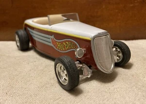 1:25 Hot Wheels 1933 Ford Roadster Hot Rod Limited Edition Diecast Coin Bank - Picture 1 of 11