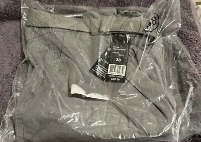 Pantalones Cortos Carga Wicked Stitch Para Hombre Gris Frente Plano con Cinturón, Talla 38 $36 NUEVO CON ETIQUETAS Foto 1 de 4