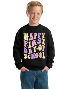 Sudadera gráfica Happy First Day of School Groovy Letter unisex cuello redondo - Imagen 1 de 4