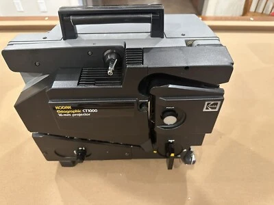 Projetor de som Kodak CT1000 16mm - Imagem 1 de 4