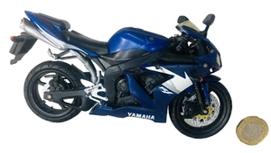 Toy Model Motorbike Bike Motorcycle Racing Large Moto GP Yamaha R1 Blue - Picture 1 of 16