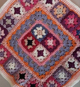 🧡 Granny Square Boho Retro Häkeldecke Hippie Babydecke - Bild 1 von 3