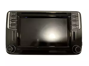 2016 Volkswagen OEM Navigation Sat Bluetooth HD Radio Apple CarPlay Android Auto - Picture 1 of 1