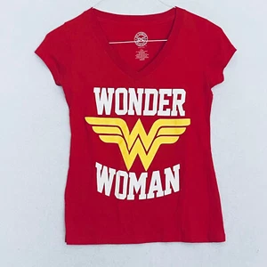 DC Comics Originals Graphic Tee Red Wonder Woman Short Sleeve V-Neck Small - Picture 1 of 8