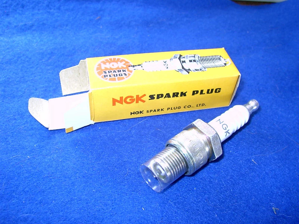 NGK B9HS KAWASAKI H1 500 H2 750 S1 S2 S3 KH KE175  NOS NGK B9HS SPARK PLUG - Image 1 of 1