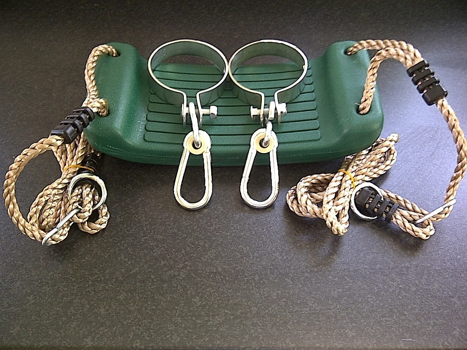 GREEN GARDEN PLASTIC SWING SEAT+ 2 SWING HOOKS 'AROUND' 4 INCH BEAM - FREEPOST - Image 1 of 1