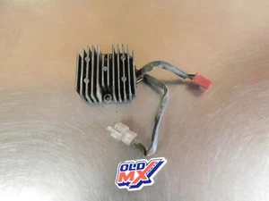 Régulateur de tension Honda 650 Dominator - Foto 1 di 3