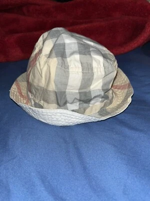 Burberry Niños Sombrero Cubo Patrón Clásico y Color Talla 46cm-48cm - Imagen 1 de 4