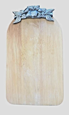 Tabla de cortar de madera maciza Servware diseño de hojas de aluminio 15 x 9 fiesta de verano Foto 1 de 4