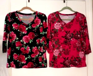 The Pioneer Woman Set of 2V-Neck Tops Small Red and a Black Floral 3/4 Sleeve - Picture 1 of 5