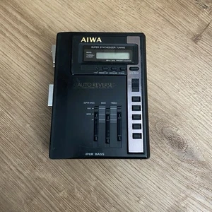 Vintage AIWA HS-T50 Cassette Tape Stereo AM-FM Radio Walkman Player Teile oder Reparatur - Bild 1 von 6
