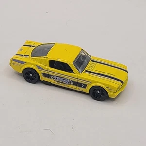 2012 HOT WHEELS '65 FORD MUSTANG FASTBACK DIECAST CAR DETROIT SPEED 1:64 YELLOW - Picture 1 of 5