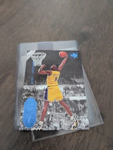 1996-97 Upper Deck UD3 - Artistas aéreos Kobe Bryant #43 (RC) novato (8 - Imagen 1 de 19