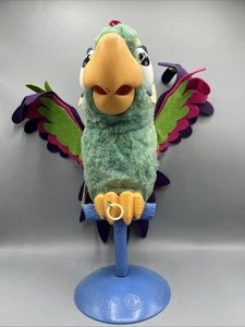 Animal Yacker Talking Parrot Crackers - Picture 1 of 22