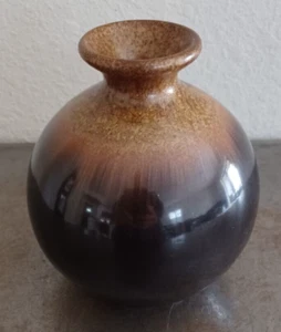Ceramic Bud Vase Gold Bronze And Dark Brown 5" Tall - Picture 1 of 18