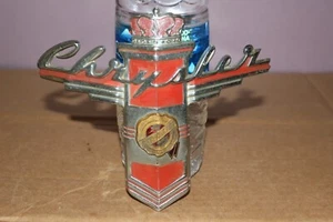 Original OEM 1946 1947 1948 Chrysler capó insignia adorno emblema de metal letrero Mopar - Imagen 1 de 12