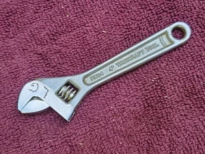 Vintage TRUECRAFT 4" Adjustable Wrench No. F204 - Picture 1 of 4