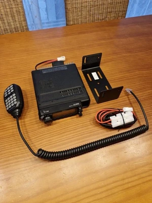 Icom ID-E880 - Immagine 1 di 4