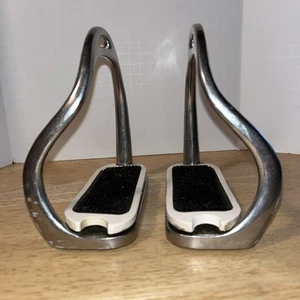 Vintage Curved Metal Horse Riding Stirrups with Sure Grip II 110mm Japan - Picture 1 of 13
