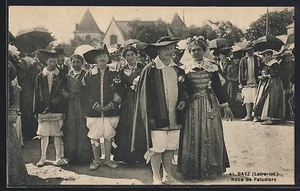 CPA Batz, Pays de la Loire, Maries Bretons avec ihren Gästen - Picture 1 of 2