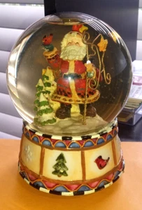 Sankyo Musical Globo de Nieve Santa - "Te deseamos una Feliz Navidad" - Imagen 1 de 8