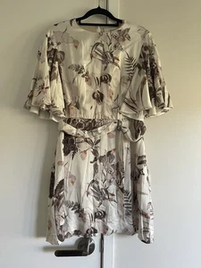 Lover The Label Dress AU 10 US 6 Flutter Sleeves Floral Belted - Picture 1 of 6