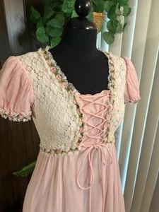 Vintage 1960’s Pink Lace - Princess / Renaissance Fair Dress With Floral Detail - Picture 1 of 12