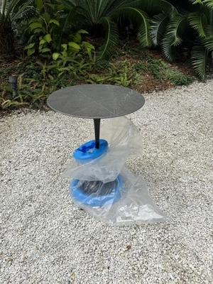 Mesa auxiliar Knoll Saarinen - Marquina satinada - Redonda 16" - TOTALMENTE NUEVA Foto 1 de 3