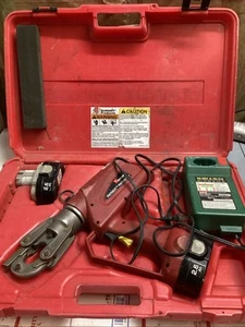 Burndy patriot 750 Series PAT750 18v Battery Operated Crimper ED4U 5055 - Picture 1 of 6