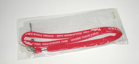 PHILLIES VET STADIUM FINAL GAME 9-28-2003 LANYARD & TICKET HOLDER TASTYKAKE MAB Cover