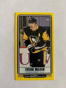 2021-22 O-Pee-Chee OPC Premier Tallboys Yellow #P6 Evgeni Malkin - Pittsburgh - Picture 1 of 2