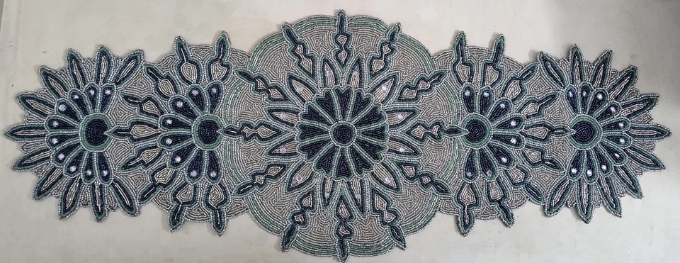 银色串珠桌旗 36 英寸长 - 美丽华丽优雅装饰... — 第 1/1 张图片