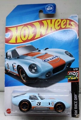 Hot Wheels Shelby Cobra Daytona Coupe GULF NO5/10 2021 HW Race Day/Малайзия  - Изображение 1 из 3