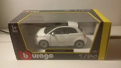 Burago Fiat 500 (2007) Bianca scala 1/24 NUOVA - Immagine 1 di 3