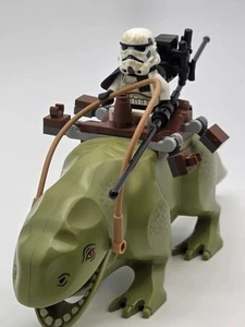 LEGO Star Wars - Dewback w/ Sandtrooper sw1131 Minifig from 75290 - Picture 1 of 12