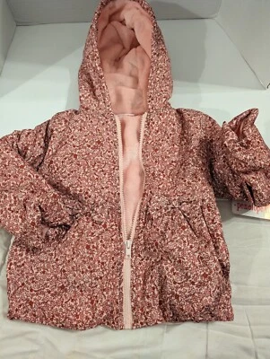 Chaqueta/parka con capucha y cintura completa floral rosa Penelope Mack Ltd para niñas Foto 1 de 4