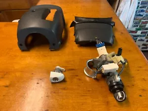 2010 - 2013 KIA SOUL manual trans — ignition switch w/key column cover and lock - Picture 1 of 10