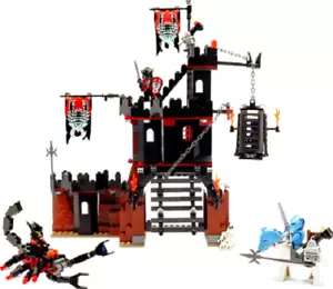 LEGO® Castle: SCORPION PRISON CAVE Set 8876 Complete w/ Minifigures **USED** - Picture 1 of 7