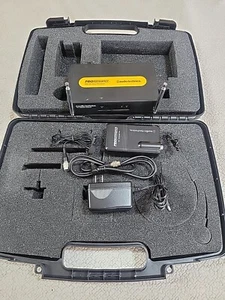 Audio-Technica ATW-R250 VHF Wireless Receiver w/ATW-1201 Transmitter w/case - Picture 1 of 8