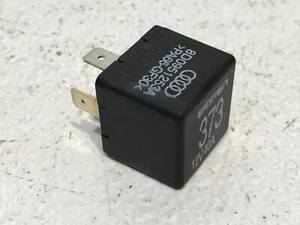 04-10 Audi Volkswagen Quattro Cooling Fan Relay 373 OEM 8D0951253A - Picture 1 of 3
