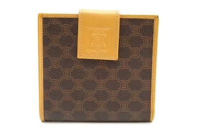 Celine Cartera Bifold Vintage Macadam Triomphe De PVC Marrón 4437K - Imagen 1 de 4