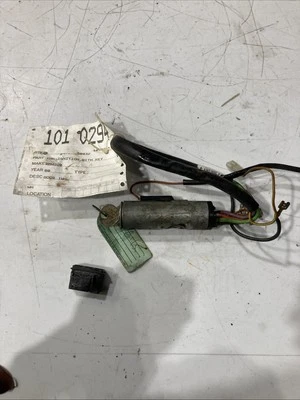 Interruptor de encendido BMW 320i 1979-1983 con llave usado Foto 1 de 4