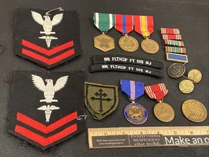 VTG Navy Merit Badges Medal Bar Pins US National Defense Naval Army Button Patch - Picture 1 of 20