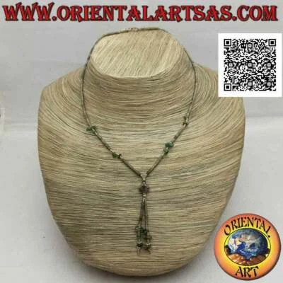 Collana girocollo, giada verde grezza e argento 925 ‰ infilati con ciuffetto (ro - Immagine 1 di 2